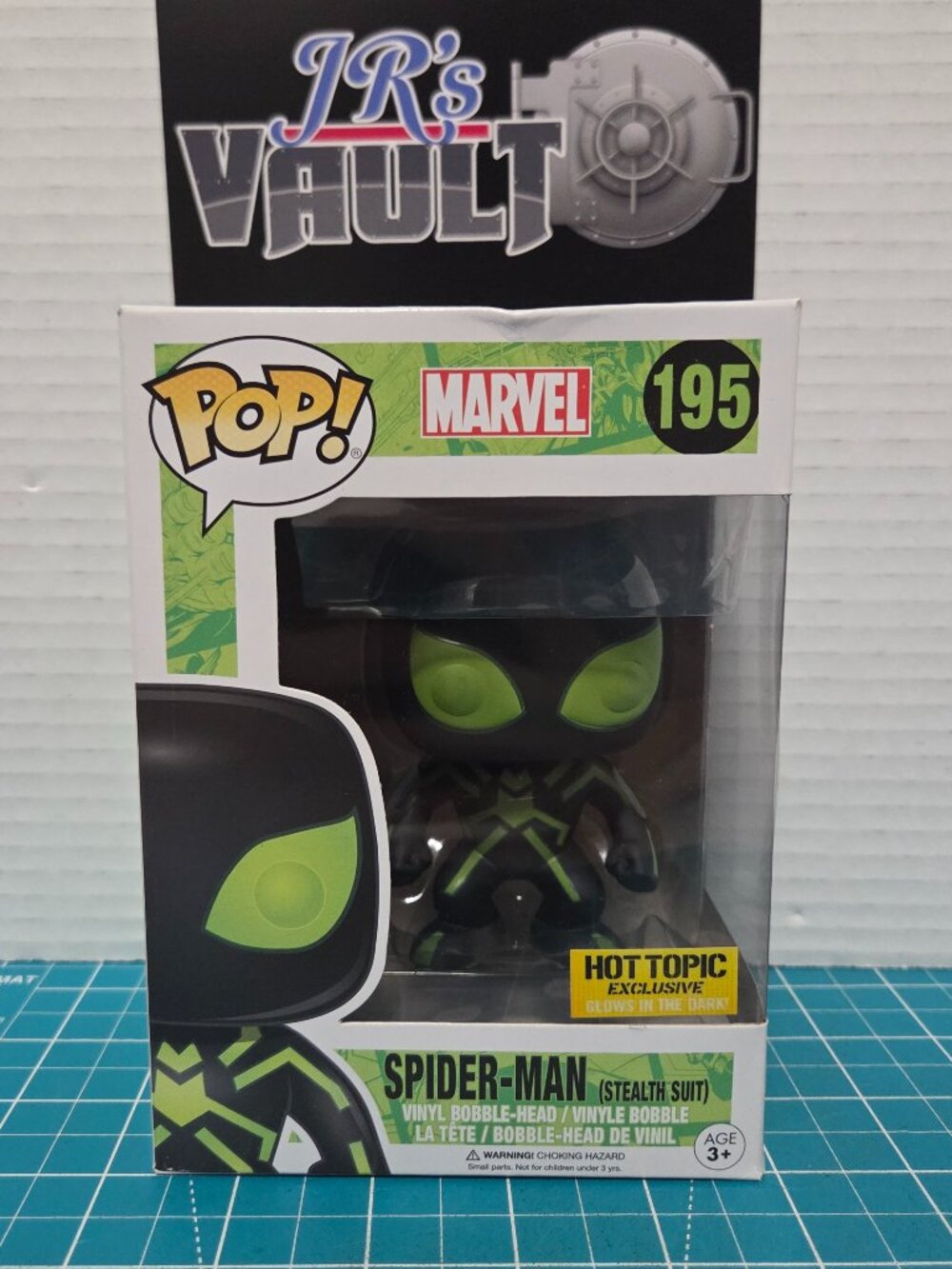 Funko POP Marvel Comics Spider-Man Stealth Suit GITD Hot Topic 195 Vinyl Figure